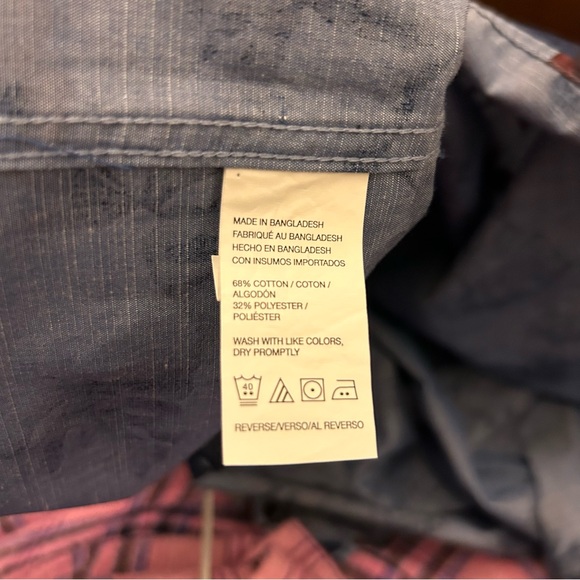 VAN HEUSEN Men’s Size 3XL Camp Shirt 
Pineapple & Floral Print Hawaiian Blue - Picture 8 of 12